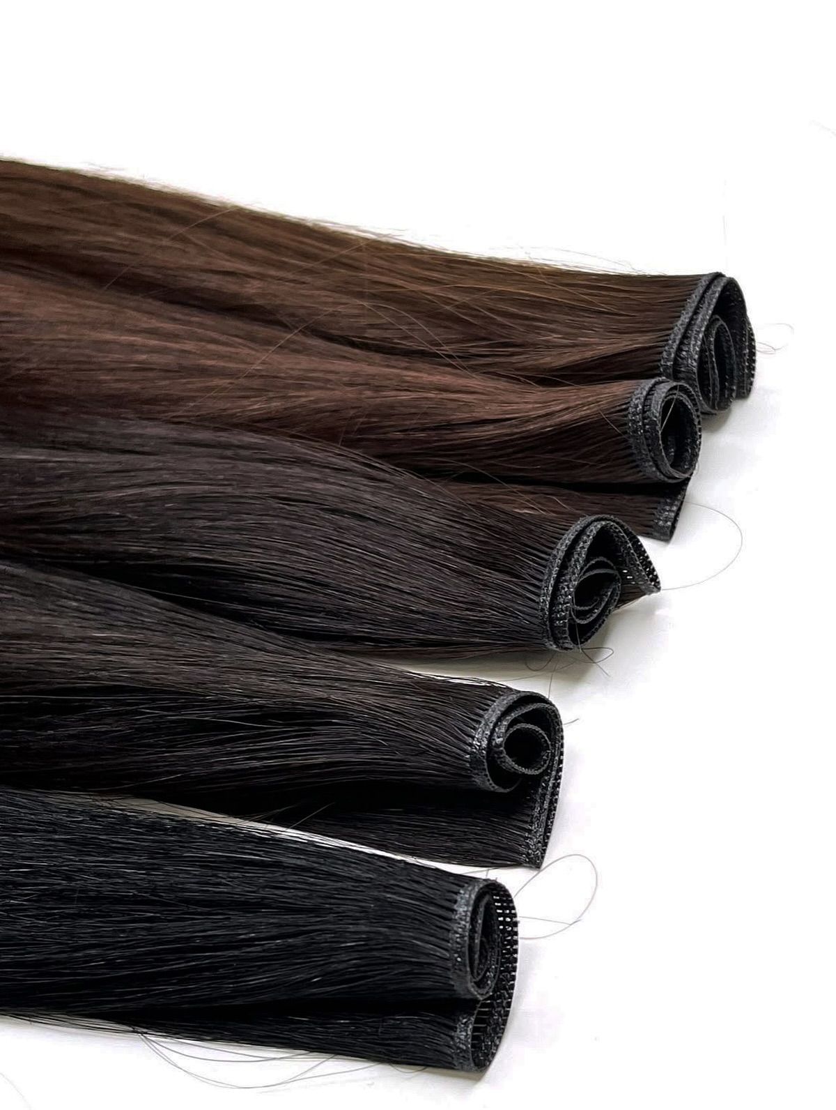 Tissage cheveux (Weft) : tout savoir sur les extensions en bandes pour un volume naturel (guide complet)